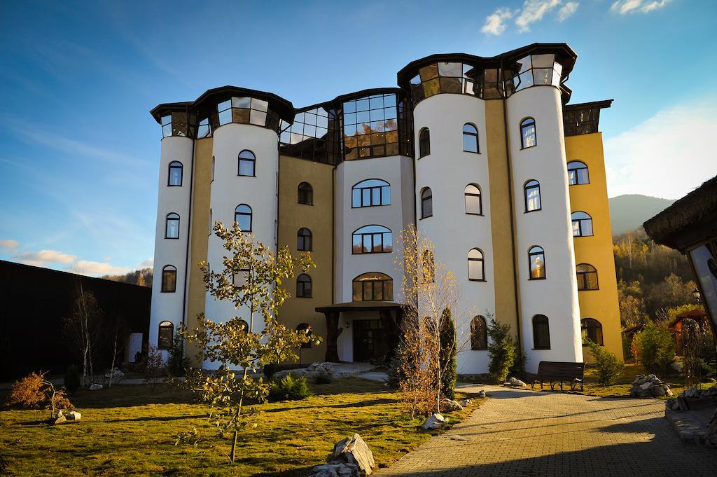 Castelul De Vis Ξενοδοχείο Petroşani Εξωτερικό φωτογραφία