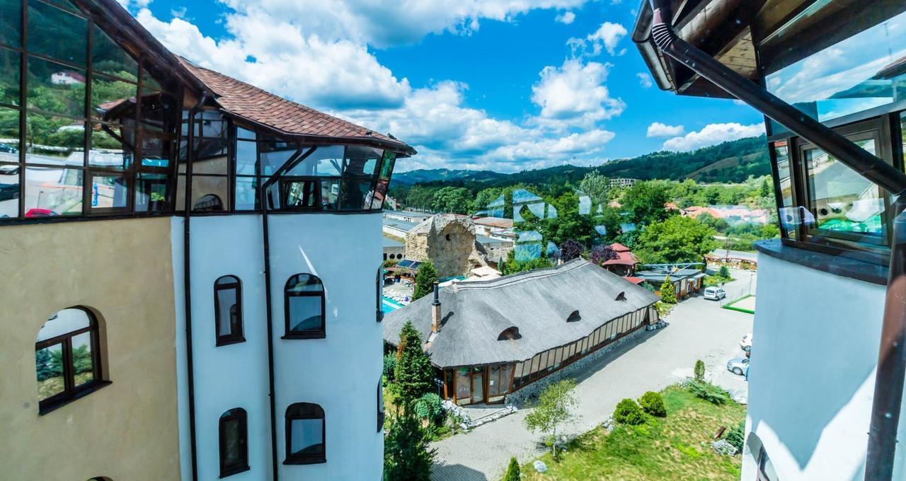 Castelul De Vis Ξενοδοχείο Petroşani Εξωτερικό φωτογραφία